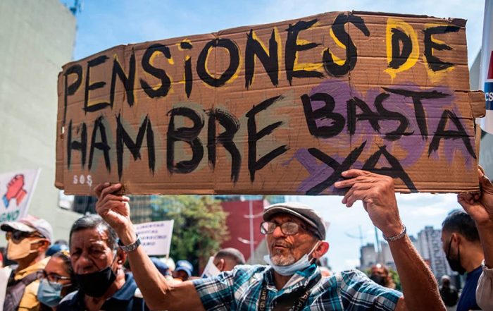 Pensionados protesta