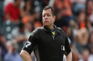 Carlos torres venezolano chief umpire serie mundial de beisbol