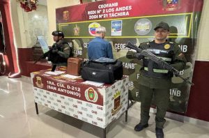 Maleta con droga aeropuerto de san antonio