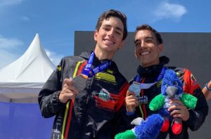 Atletas del equipo de triatlón Táchira