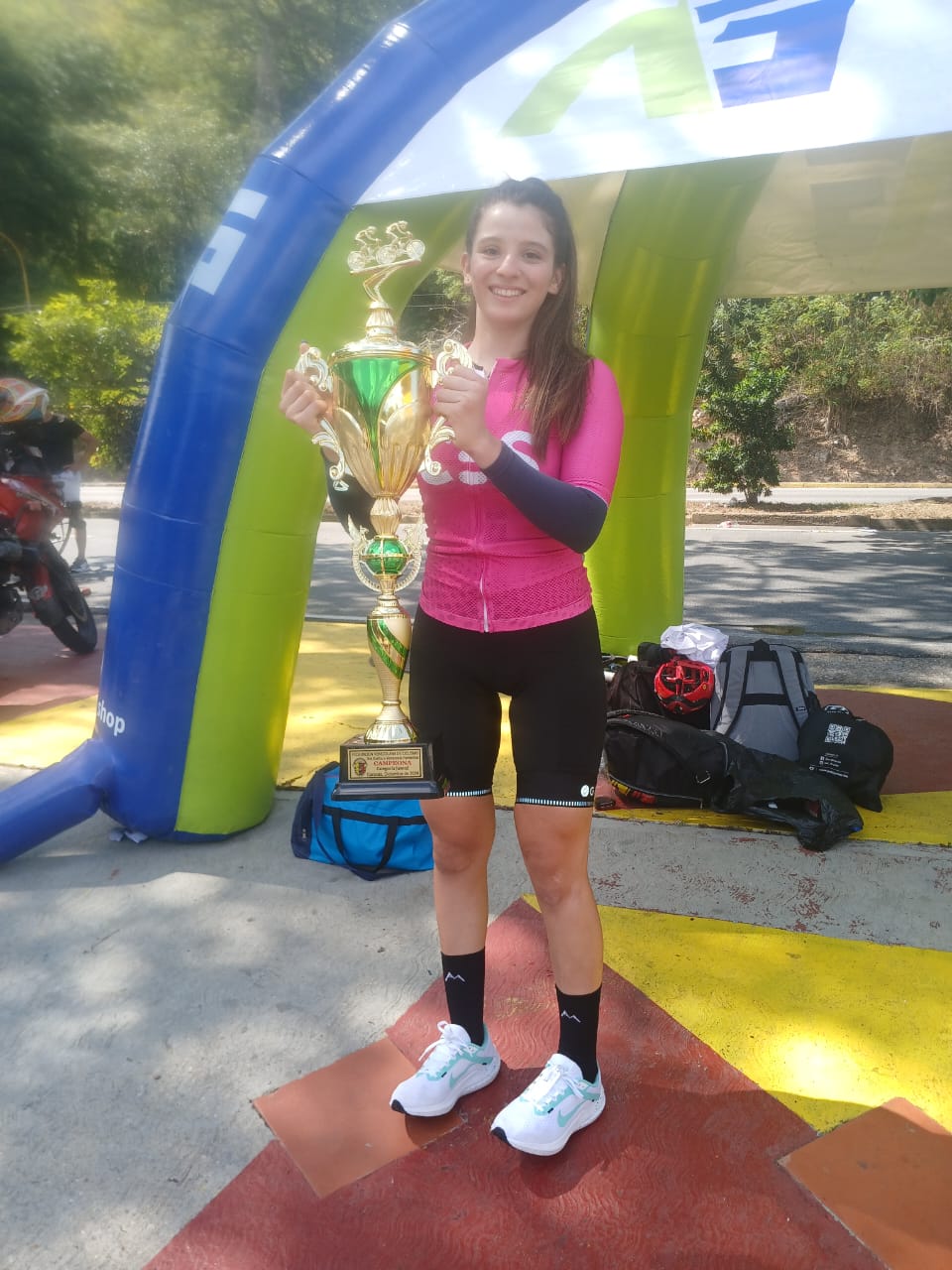 Fabiana candelas ciclista tachira