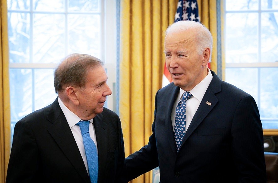 Edmundo Gonzáles con Joe Biden