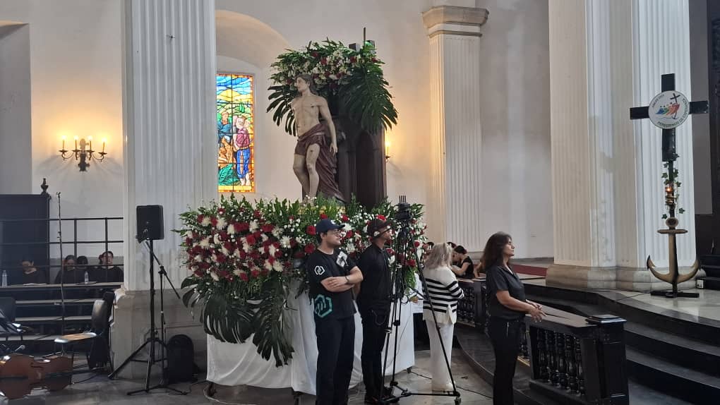 Misa Pontifical en la Catedral, en honor al Patrono San Sebastián